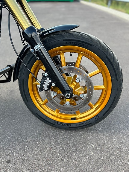 Harley-Davidson Dyna Low Rider S – lav km stand og 190k påkostet 10 of 13