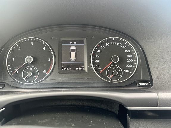 Volkswagen Touran 10 of 14
