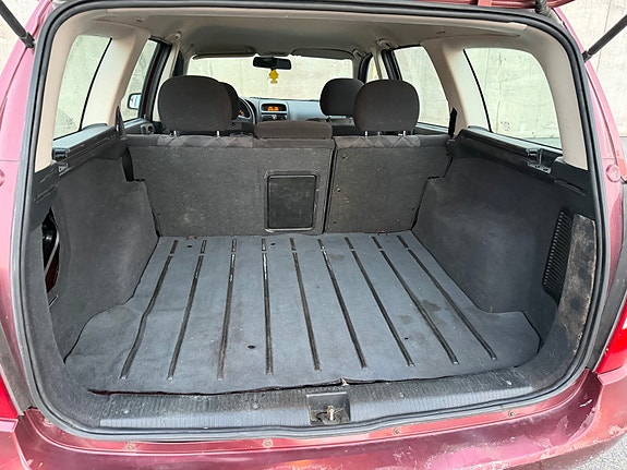 Opel Astra 8 of 15
