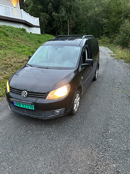 Volkswagen Caddy Maxi 2 of 6