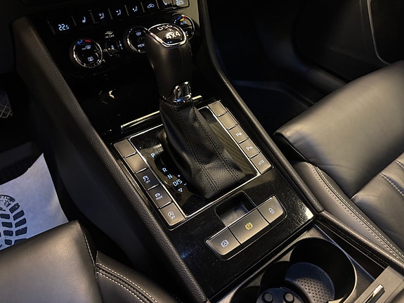 Skoda Superb 18 of 30