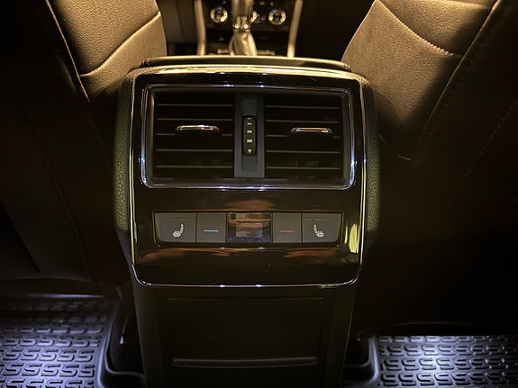Skoda Superb 27 of 30