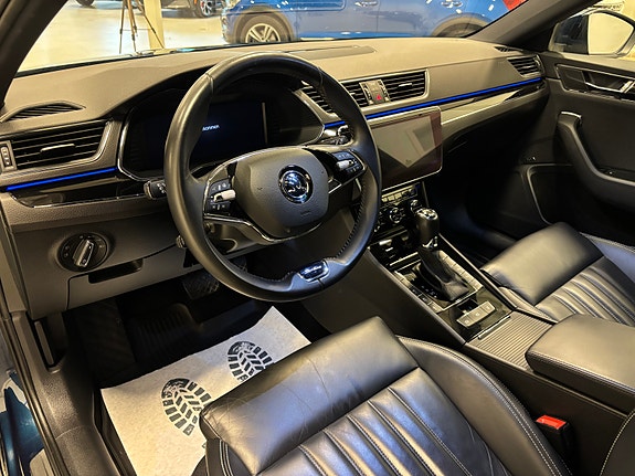 Skoda Superb 11 of 30