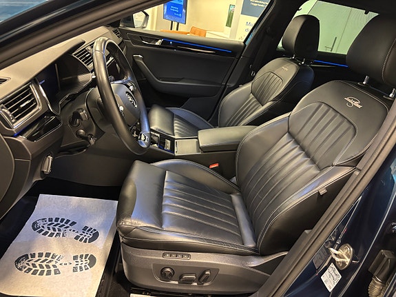 Skoda Superb 10 of 30
