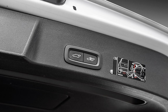 Volvo XC40 25 of 28