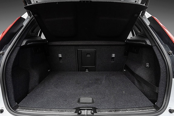 Volvo XC40 24 of 28