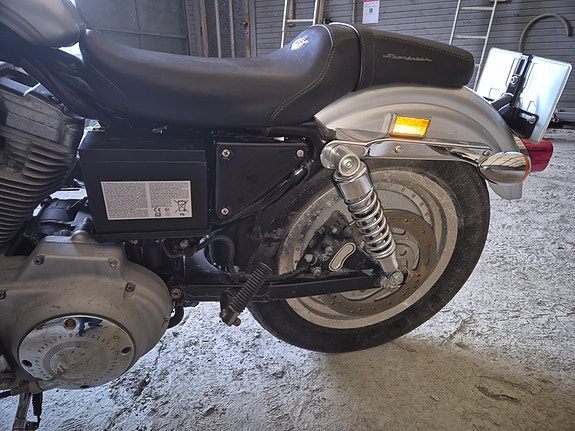 Harley-Davidson XL 883 Sportster 4 of 16