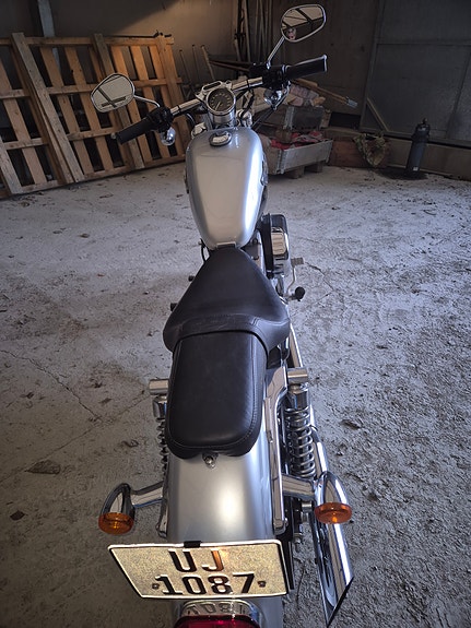 Harley-Davidson XL 883 Sportster 14 of 16