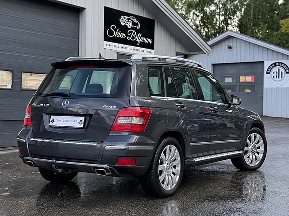 Mercedes-Benz GLK220 4 of 8