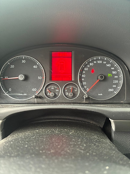 Volkswagen Touran 8 of 13