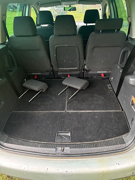 Volkswagen Touran 12 of 13