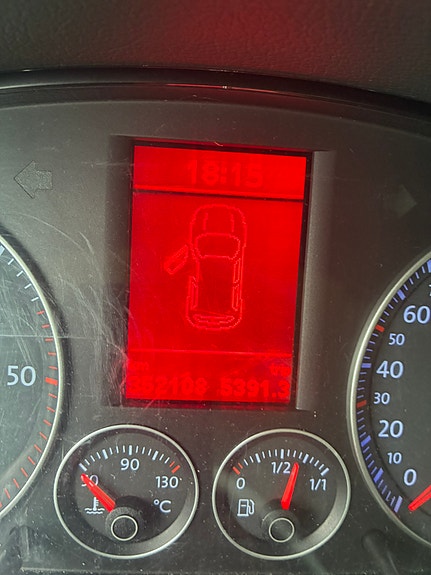 Volkswagen Touran 9 of 13