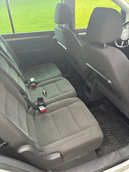 Volkswagen Touran 13 of 13