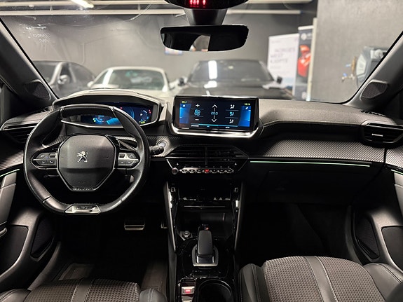Peugeot e-208 19 of 23