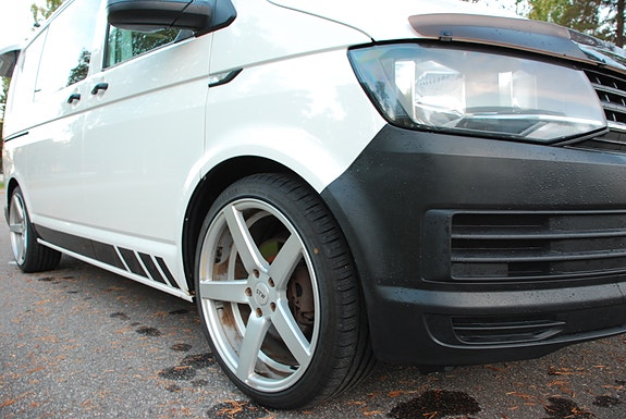Volkswagen Transporter 13 of 16