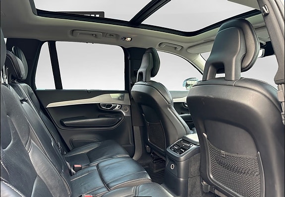 Volvo XC90 6 of 15
