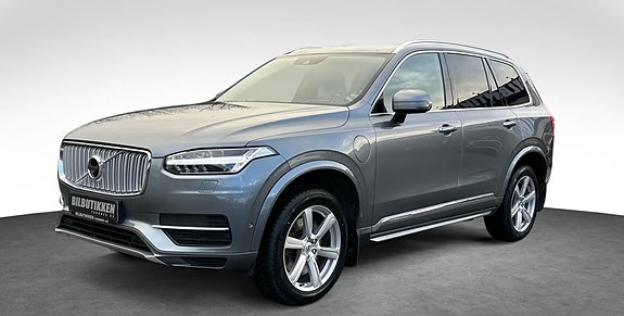 Volvo XC90 5 of 15