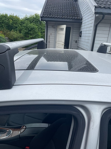 Mercedes-Benz E220 7 of 18