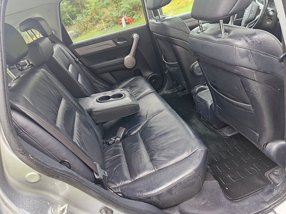 Honda CR-V 11 of 24