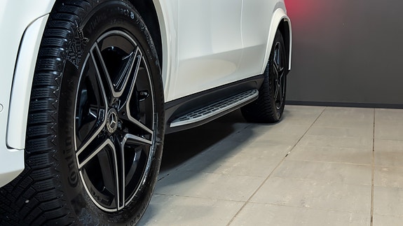 Mercedes-Benz GLE450 12 of 30