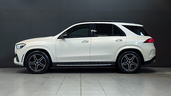 Mercedes-Benz GLE450 2 of 30