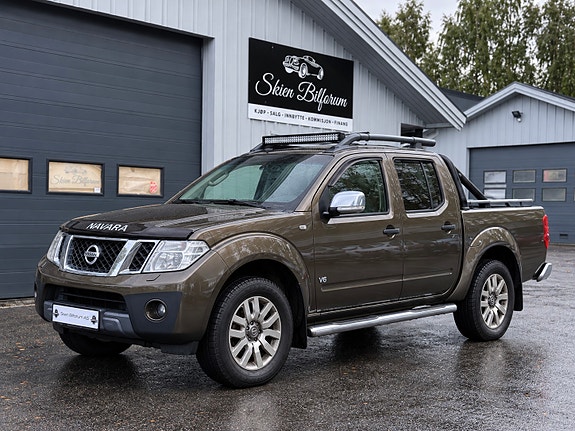 Nissan Navara 2 of 4