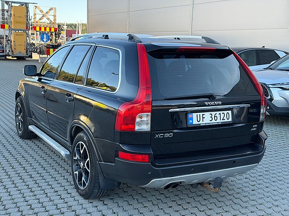 Volvo XC90 12 of 30