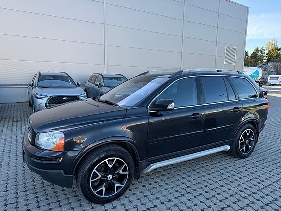 Volvo XC90 3 of 30