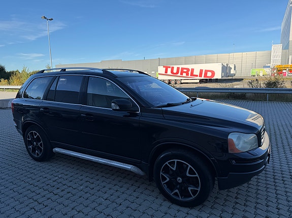 Volvo XC90 5 of 30