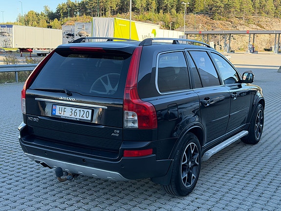 Volvo XC90 9 of 30