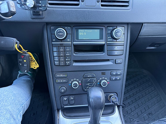Volvo XC90 30 of 30
