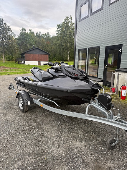 Seadoo RXP 300 RS 2 of 11