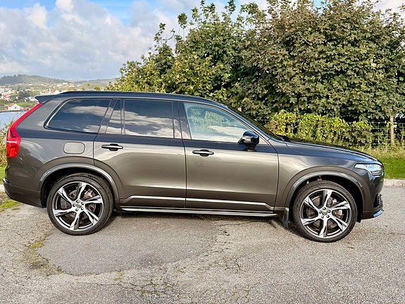 Volvo XC90 7 of 18