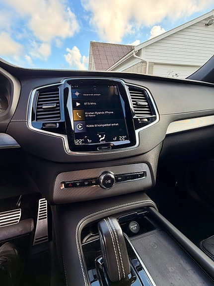 Volvo XC90 14 of 18