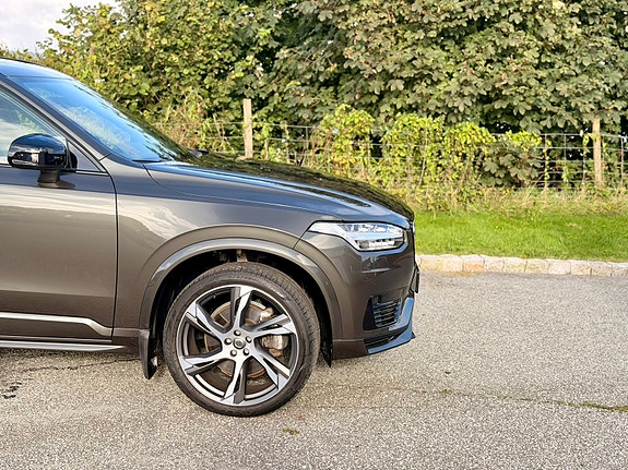 Volvo XC90 6 of 18