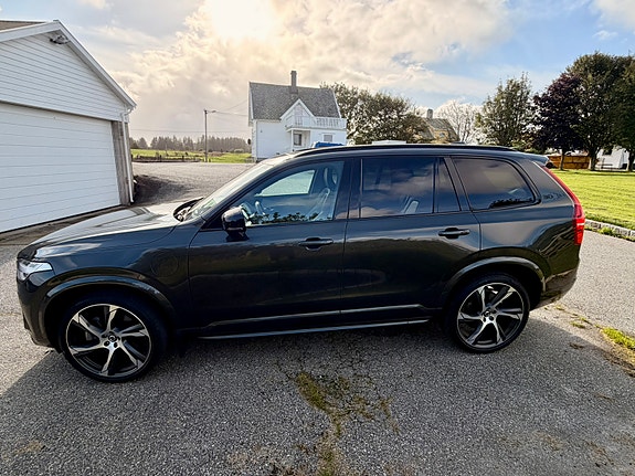 Volvo XC90 11 of 18