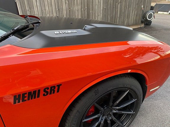 Dodge Challenger 15 of 30