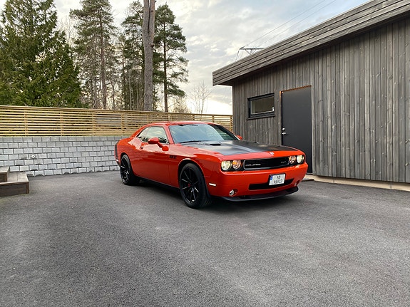 Dodge Challenger 4 of 30