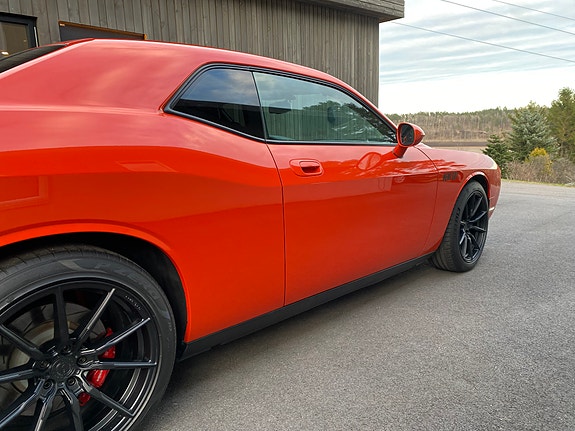 Dodge Challenger 16 of 30