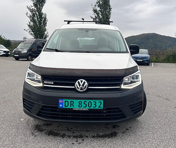 Volkswagen Caddy Maxi 2 of 26