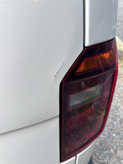 Volkswagen Caddy Maxi 21 of 26