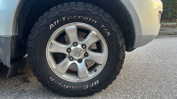 Toyota Land Cruiser 3 of 30