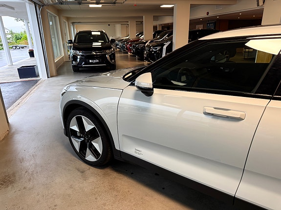 Polestar 2 7 of 30