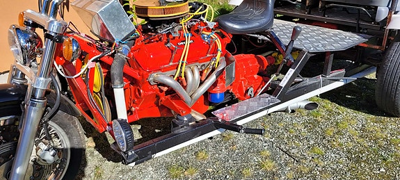 Chevrolet V8 10 of 15