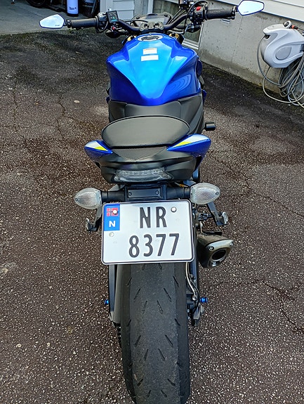 Suzuki GSX-S 1000 3 of 8