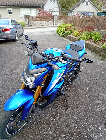 Suzuki GSX-S 1000 5 of 8
