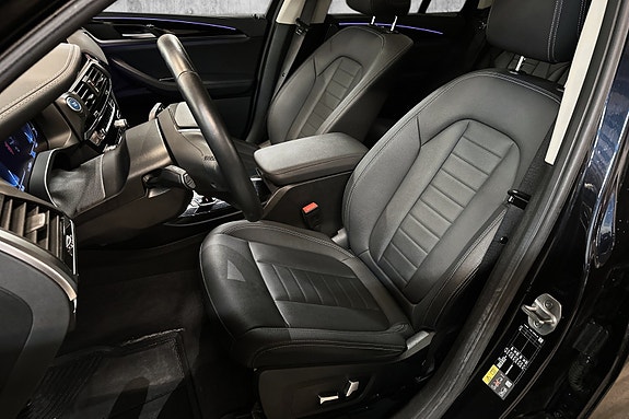 BMW iX3 10 of 24