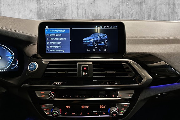 BMW iX3 16 of 24