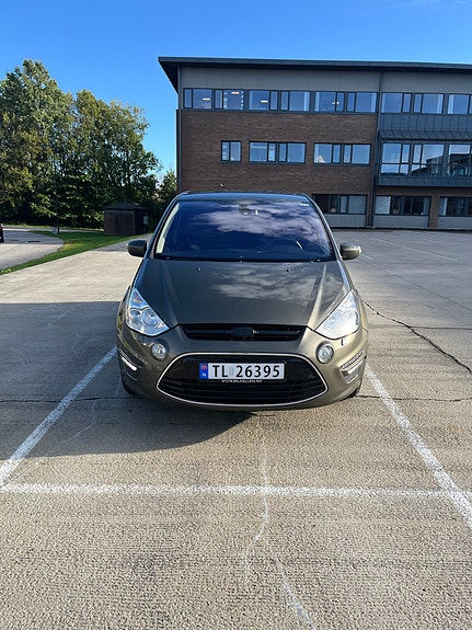 Ford S-MAX 20 of 30