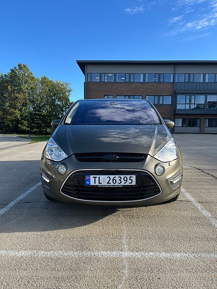 Ford S-MAX 12 of 30